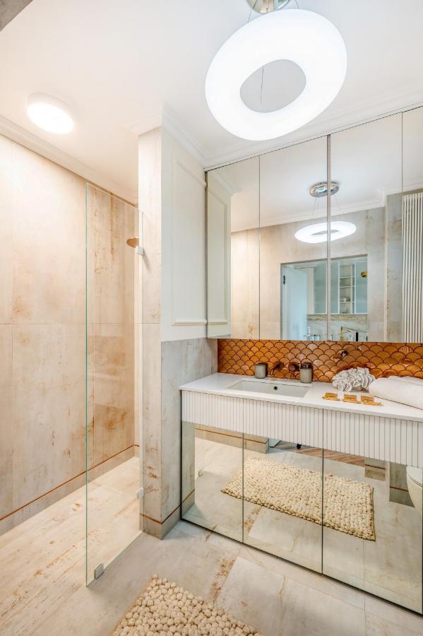 Apartment Golden Manufaktura Lodz By Rentujemy Экстерьер фото